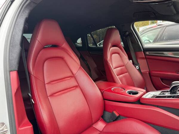 2017 Porsche Panamera — Miniatură 10
