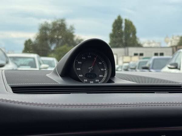 2017 Porsche Panamera — Miniatură 21