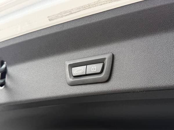 2022 BMW X3 3.0i — Miniatură 21
