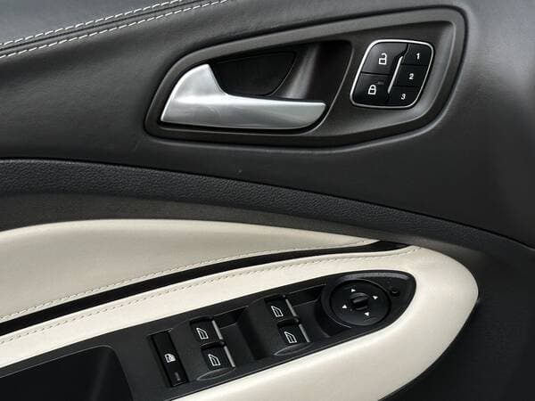 2017 Ford Kuga — Miniatură 16
