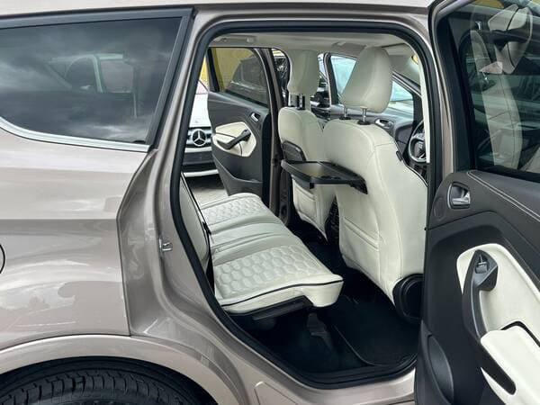 2017 Ford Kuga — Miniatură 22