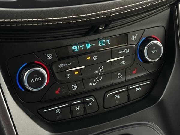 2017 Ford Kuga — Miniatură 14