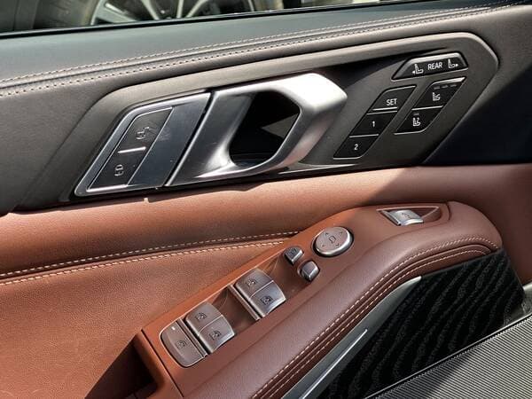 2021 BMW X7 — Miniatură 23