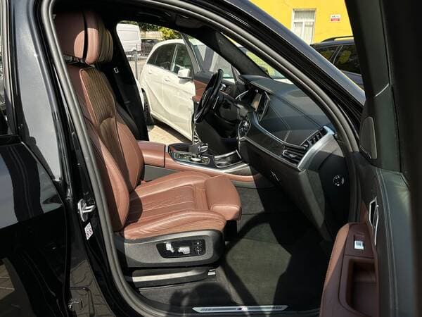 2021 BMW X7 — Miniatură 27