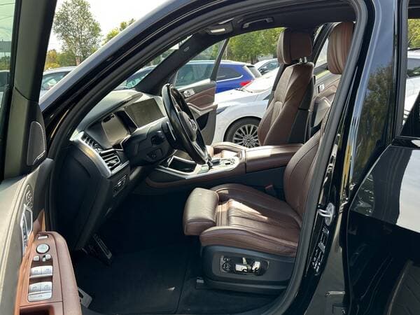 2021 BMW X7 — Miniatură 5