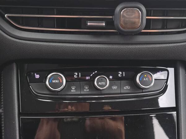 2022 Opel Grandland X — Miniatură 13