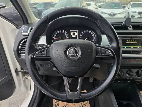 2015 Skoda Fabia — Miniatură 8