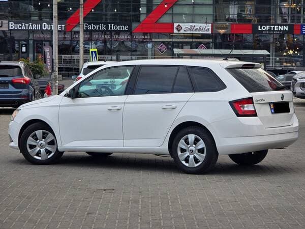 2015 Skoda Fabia — Miniatură 4