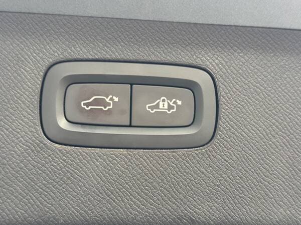 2015 Volvo XC 90 — Miniatură 21