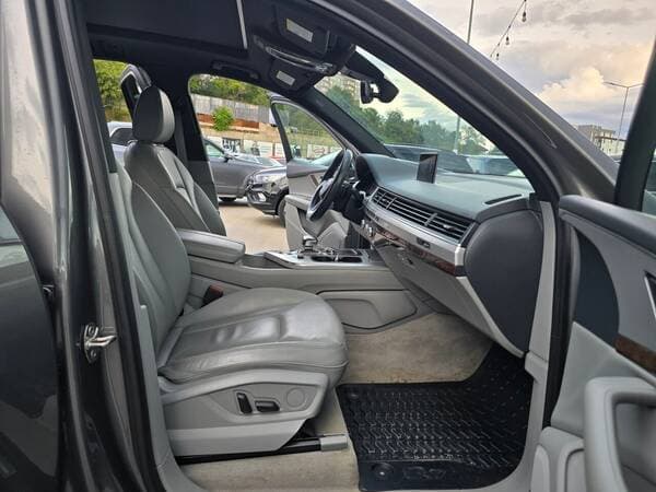 2017 Audi Q7 — Miniatură 8