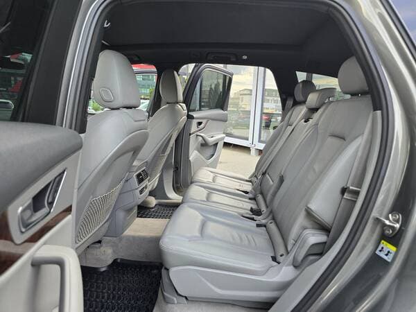 2017 Audi Q7 — Miniatură 18