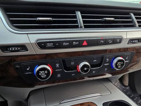 2017 Audi Q7 — Miniatură 14
