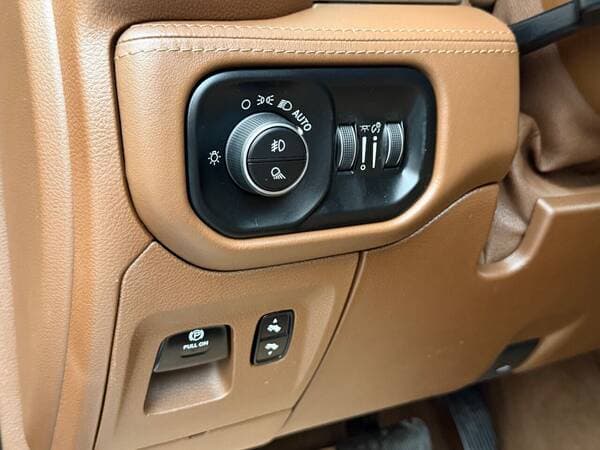 2019 Dodge RAM — Miniatură 18