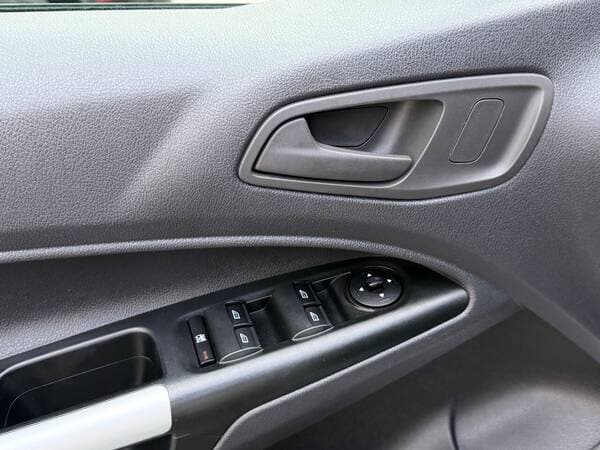 2016 Ford Tourneo Connect — Miniatură 14