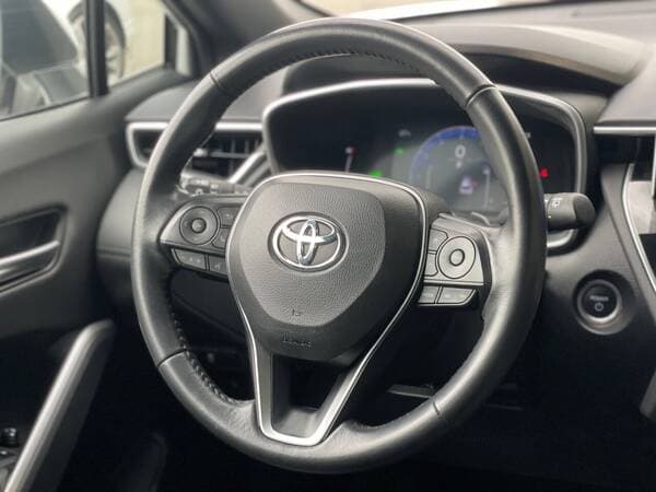 2023 Toyota Corolla Cross — Miniatură 10