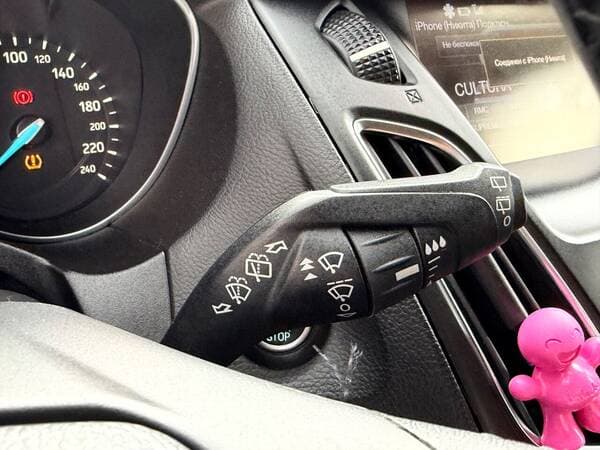 2016 Ford Focus — Miniatură 15