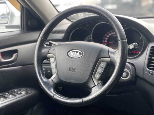2009 Kia Magentis — Miniatură 9