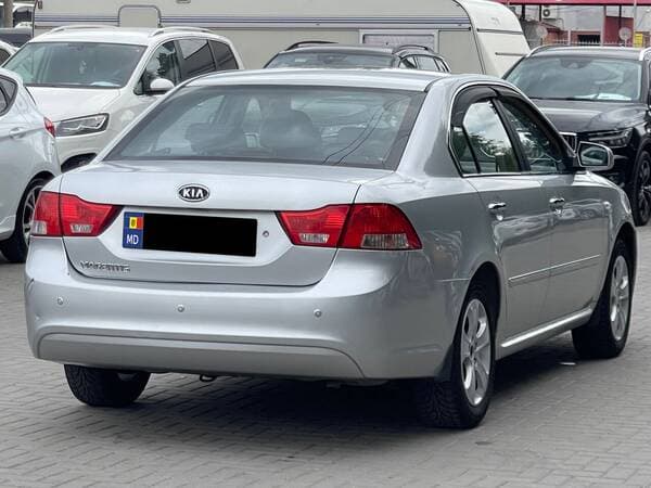 2009 Kia Magentis — Miniatură 4