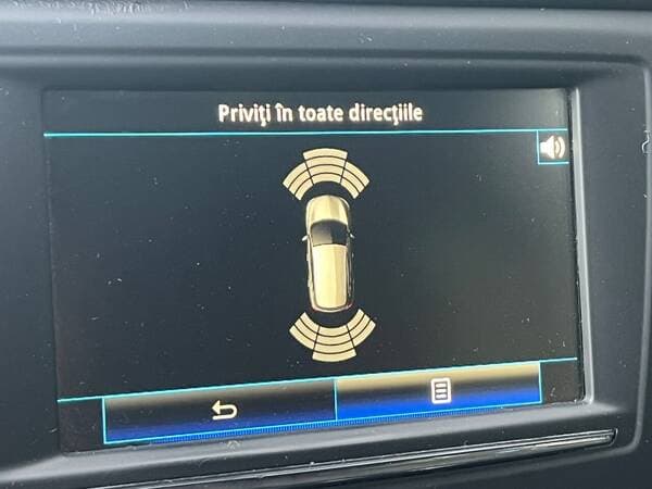 2017 Renault Kadjar — Miniatură 18