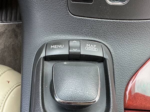 2011 Lexus RX 450h — Miniatură 20