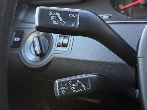 2008 Volkswagen Passat — Miniatură 14