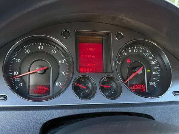 2008 Volkswagen Passat — Miniatură 8