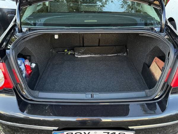 2008 Volkswagen Passat — Miniatură 17