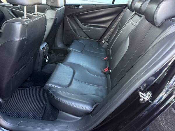 2008 Volkswagen Passat — Miniatură 16