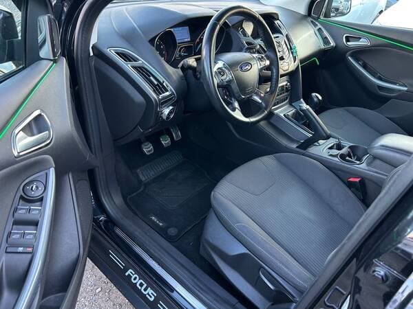 2013 Ford Focus — Miniatură 5
