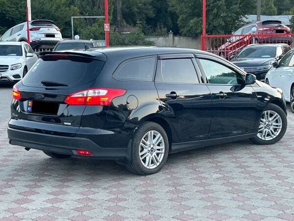 2013 Ford Focus — Miniatură 3