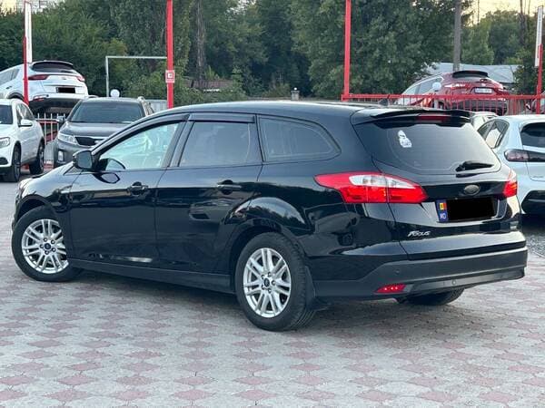 2013 Ford Focus — Miniatură 4