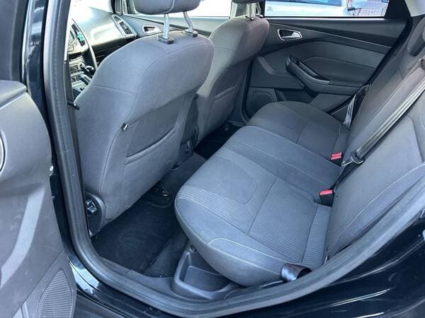 2013 Ford Focus — Miniatură 16