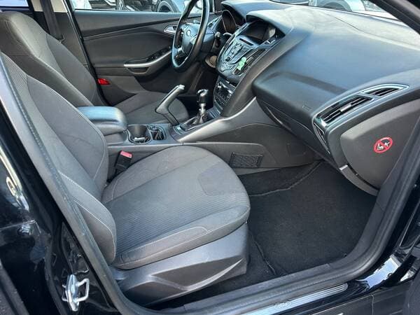 2013 Ford Focus — Miniatură 15