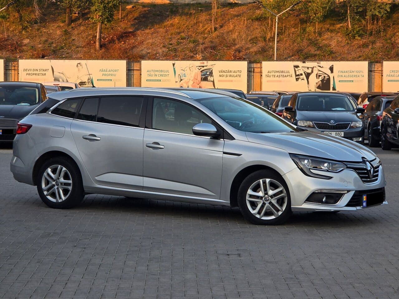 2016 Renault Megane — Foto 1