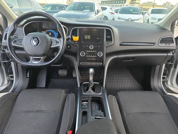 2016 Renault Megane — Miniatură 8
