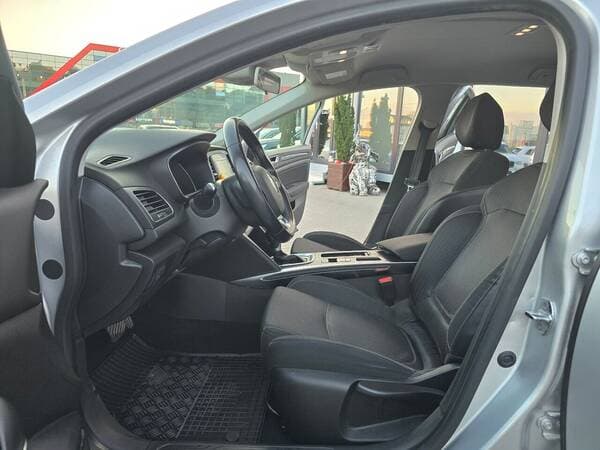 2016 Renault Megane — Miniatură 6