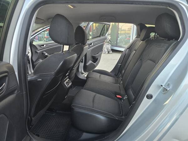 2016 Renault Megane — Miniatură 17