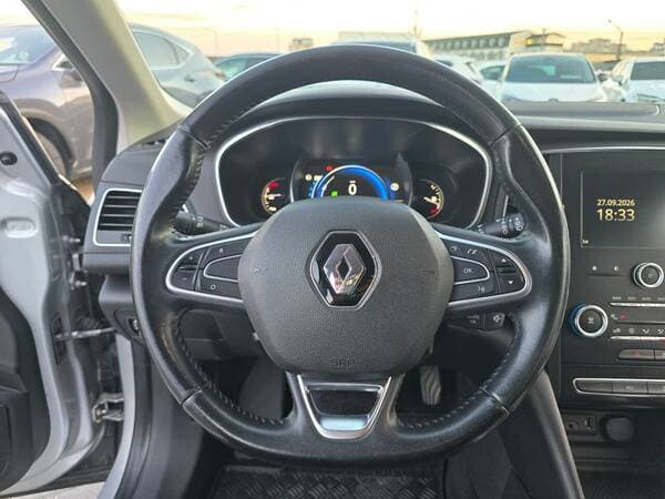 2016 Renault Megane — Miniatură 9