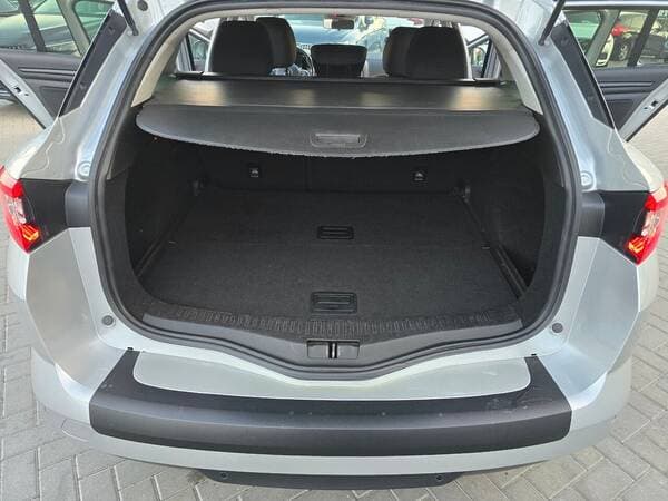 2016 Renault Megane — Miniatură 18