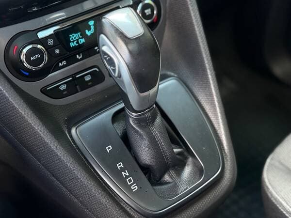 2017 Ford Tourneo Connect — Miniatură 12