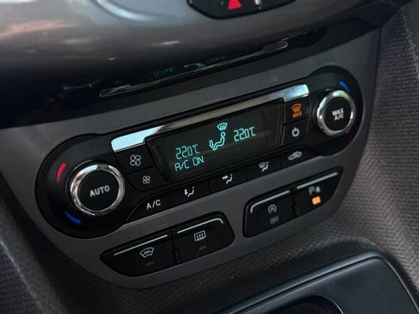 2017 Ford Tourneo Connect — Miniatură 13