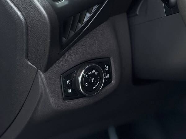 2017 Ford Tourneo Connect — Miniatură 14