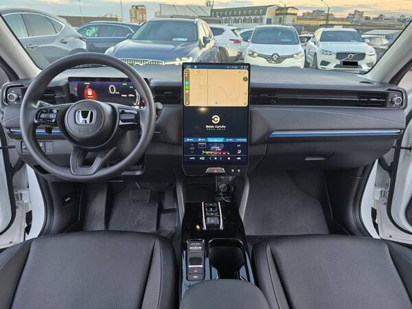 2024 Honda e:NS1 — Miniatură 8