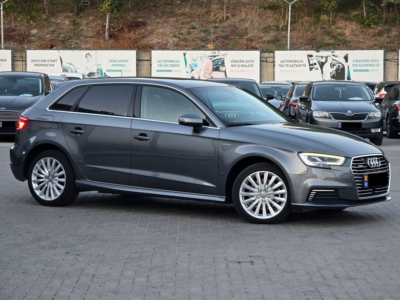 2018 Audi A3 E-tron — Foto 1