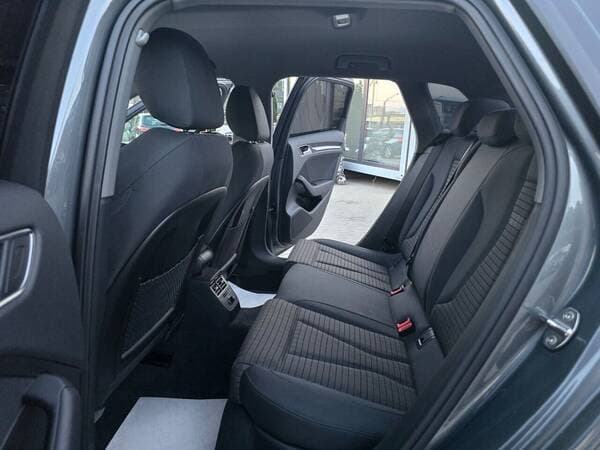 2018 Audi A3 E-tron — Miniatură 18