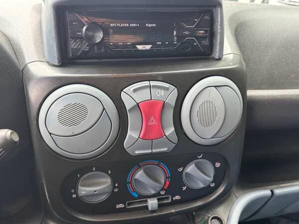 2004 Fiat Doblo — Miniatură 9