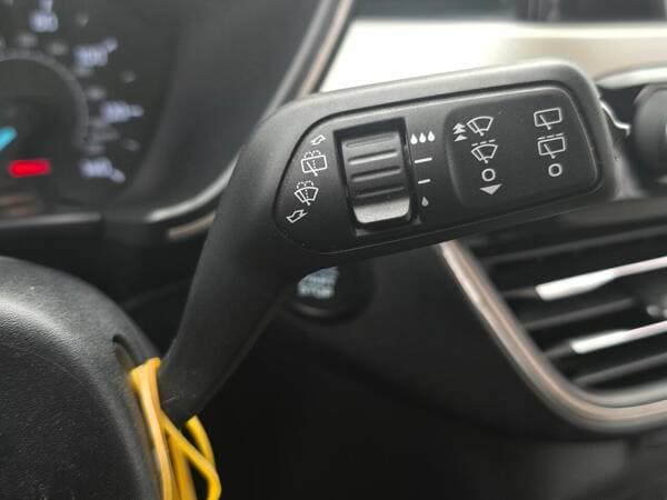 2022 Ford Escape — Miniatură 15