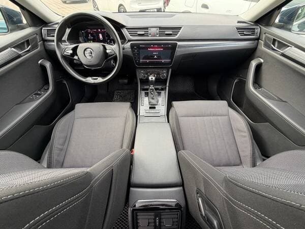 2022 Skoda Superb — Miniatură 10