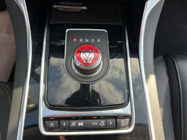 Jaguar XE 2016 — Миниатюра 14