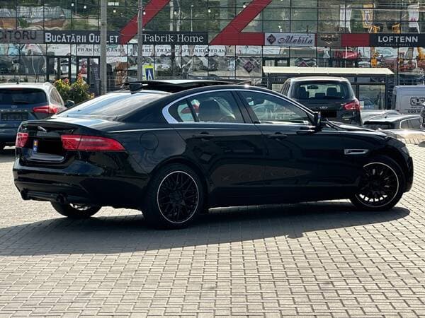 Jaguar XE 2016 — Миниатюра 3